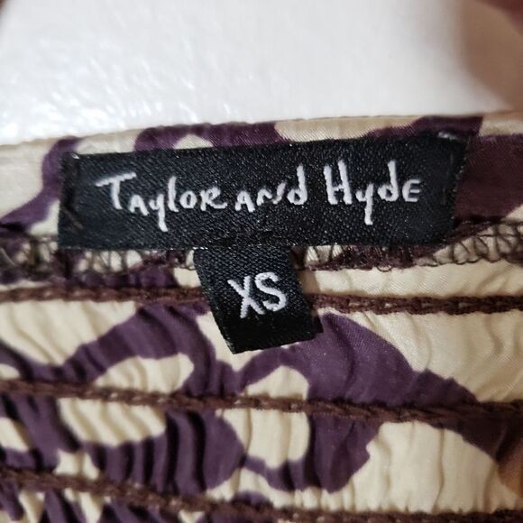 Taylor and Hyde Animal Print 100% Silk Strapless Babydoll Blouse Size XS - Picture 2 of 6